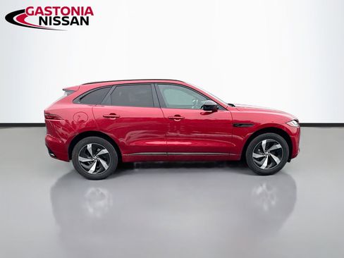 Used 2024 Jaguar F-PACE R-Dynamic S image 10