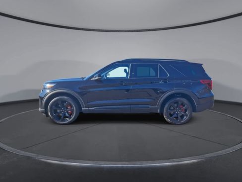 Used 2023 Ford Explorer ST w/ Equipment Group 401A image 5