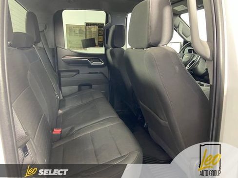 Used 2023 Chevrolet Silverado 1500 LT AWD/4WD image 28