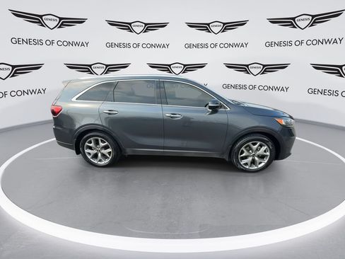 Used 2019 Kia Sorento EX FWD image 2