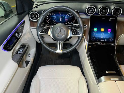 Certified 2025 Mercedes-Benz GLC 300 4MATIC image 41