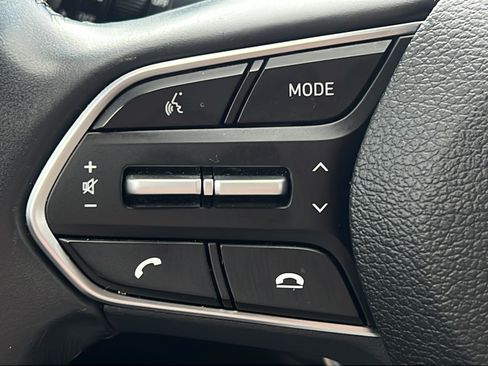 Used 2019 Hyundai Santa Fe Limited FWD image 18