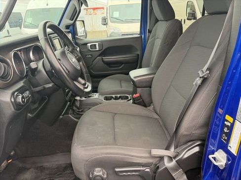 Used 2020 Jeep Wrangler Unlimited Sport image 11