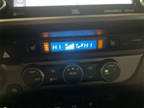 Used 2023 Toyota Tacoma TRD Sport image 19