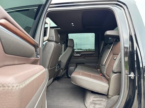 Used 2025 GMC Sierra 3500 Denali w/ Denali Reserve Package AWD/4WD image 23