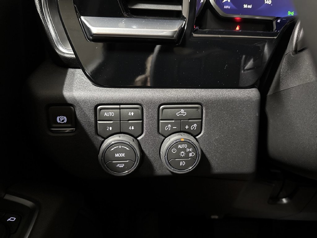 New 2026 Chevrolet Silverado 1500 RST w/ Z71 Off-Road Package AWD/4WD image 19