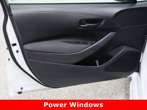 Used 2024 Toyota Corolla LE image 12