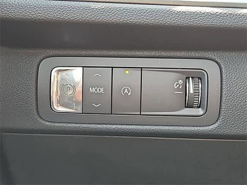 New 2025 Chevrolet Traverse LT w/ Enhanced Driving Package image 16