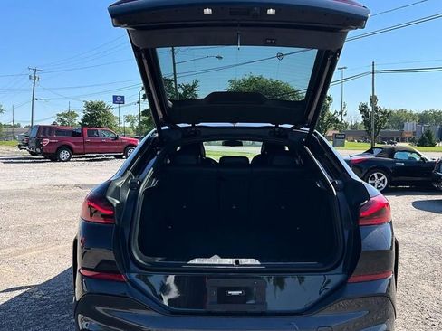 Used 2023 BMW X6 M50i w/ Executive Package AWD/4WD image 18