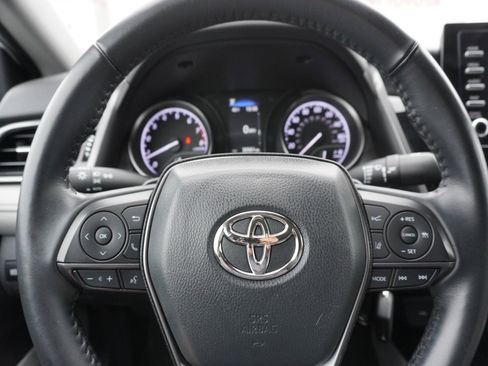 Used 2023 Toyota Camry SE image 20