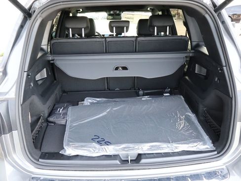 New 2026 Mercedes-Benz GLB 250 4MATIC image 17
