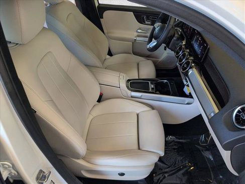 Certified 2026 Mercedes-Benz GLB 250 4MATIC image 23