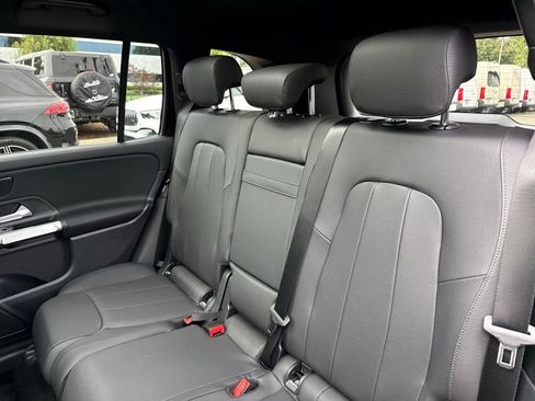 New 2026 Mercedes-Benz GLB 250 image 14