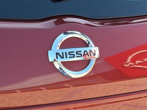 Used 2020 Nissan Kicks SV image 28