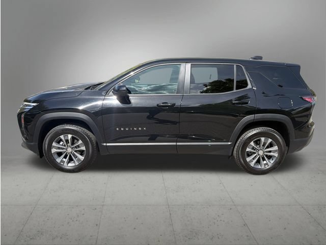 Used 2026 Chevrolet Equinox LT AWD/4WD image 2