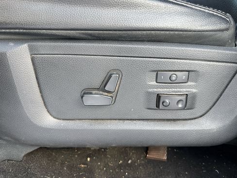 Used 2015 RAM 3500 Laramie image 11