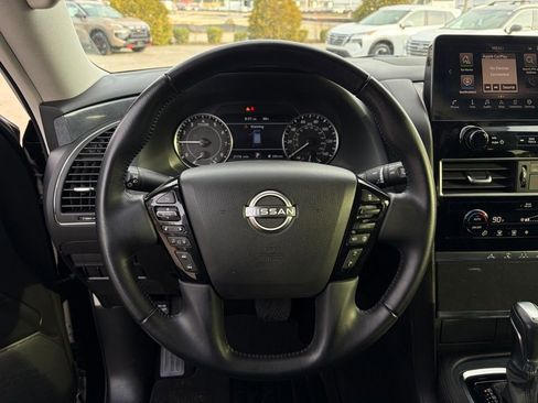 Used 2023 Nissan Armada S RWD image 15