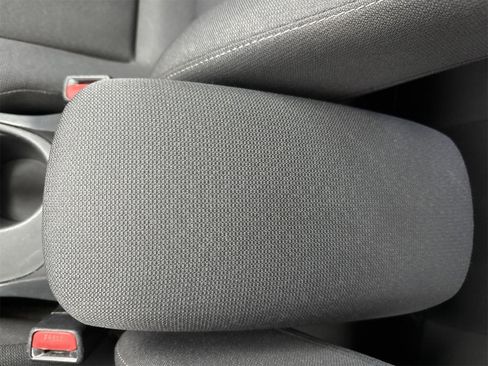 Used 2023 Toyota Corolla LE image 22