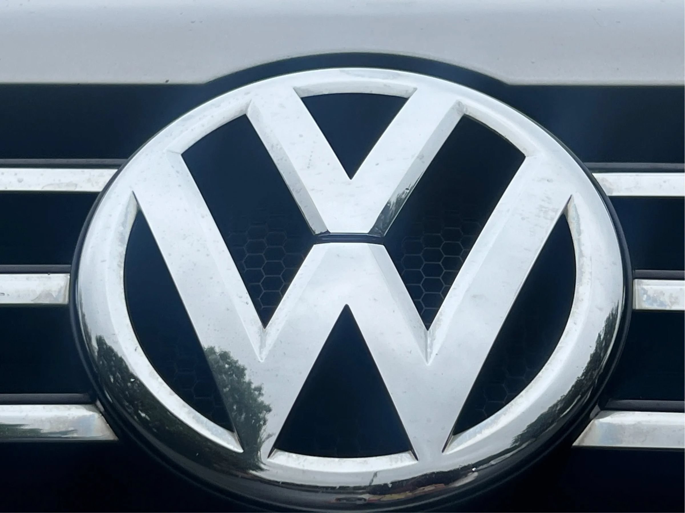 Used 2012 Volkswagen Passat TDI SE FWD image 45