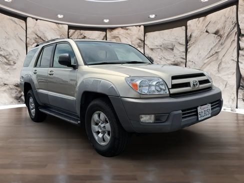 Used 2003 Toyota 4Runner SR5 RWD image 3