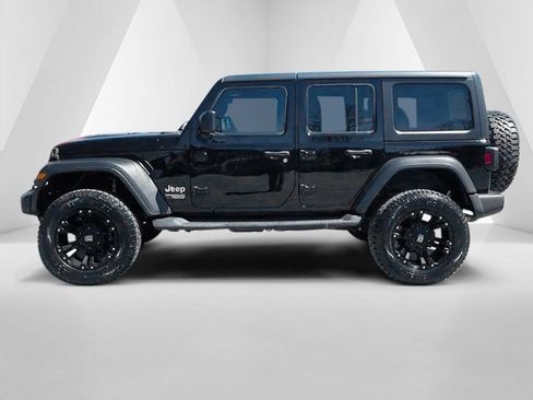Used 2018 Jeep Wrangler Unlimited Sport S AWD/4WD image 4