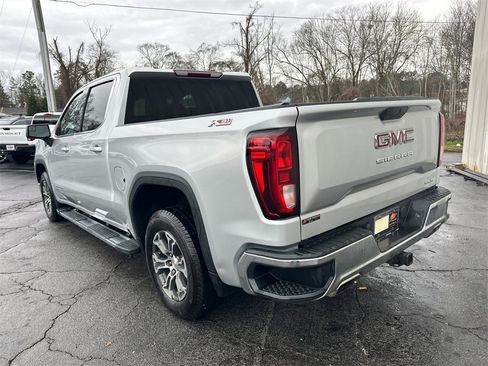 Used 2019 GMC Sierra 1500 SLE w/ SLE Value Package image 8
