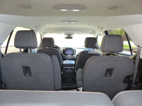 Used 2020 Chevrolet Traverse LT AWD/4WD image 34