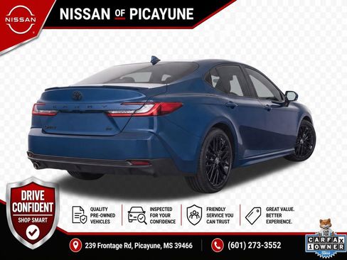 Used 2025 Toyota Camry SE w/ Convenience Package FWD image 6