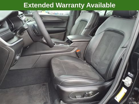 Used 2024 Jeep Grand Cherokee Altitude AWD/4WD image 13