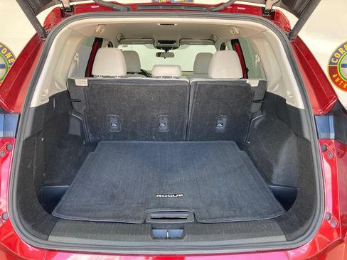 Used 2025 Nissan Rogue SV AWD/4WD image 22