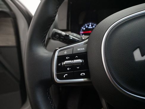 Certified 2023 Kia Sorento X-Line EX image 18