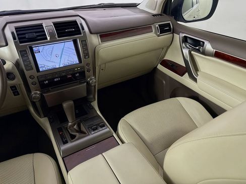 Used 2013 Lexus GX 460 w/ Comfort Plus Pkg AWD/4WD image 25