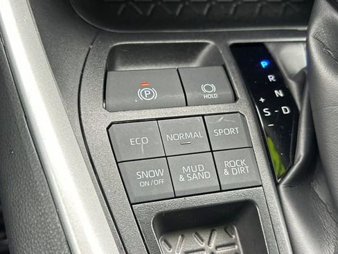 Certified 2025 Toyota RAV4 LE image 37