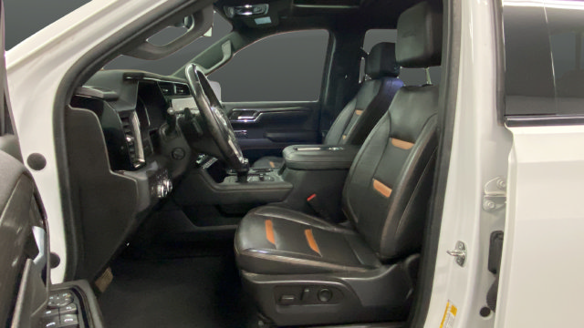 Used 2022 GMC Sierra 1500 AT4 w/ AT4 Preferred Package AWD/4WD image 9