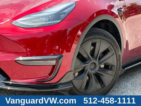 Used 2025 Tesla Model Y Long Range RWD image 5