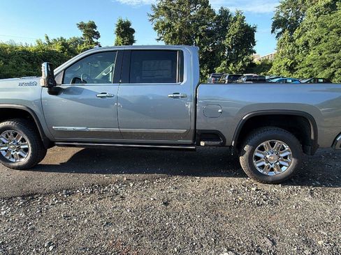 New 2026 Chevrolet Silverado 2500 High Country w/ High Country Premium Package AWD/4WD image 10