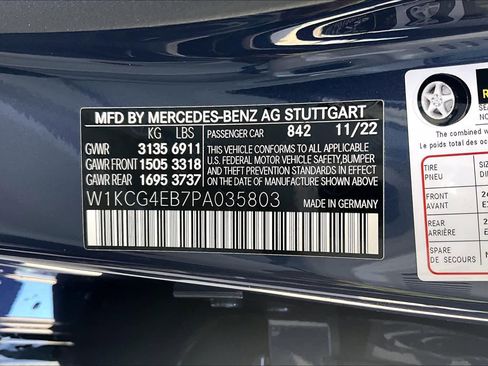 Used 2023 Mercedes-Benz EQS 580 4MATIC Sedan image 31