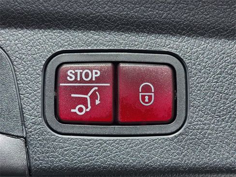 Certified 2025 Mercedes-Benz GLE 350 4MATIC image 18