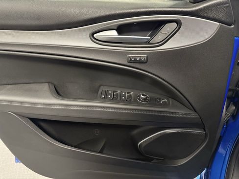 Used 2021 Alfa Romeo Stelvio Ti Sport image 7