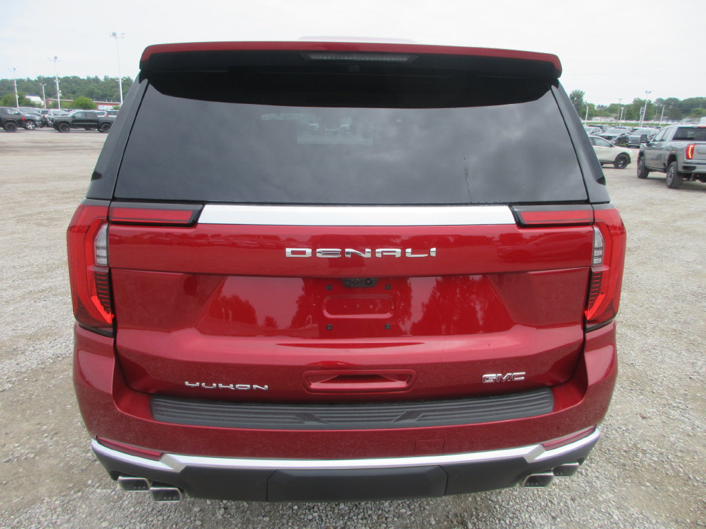 New 2026 GMC Yukon XL Denali w/ Denali Reserve Package AWD/4WD image 5