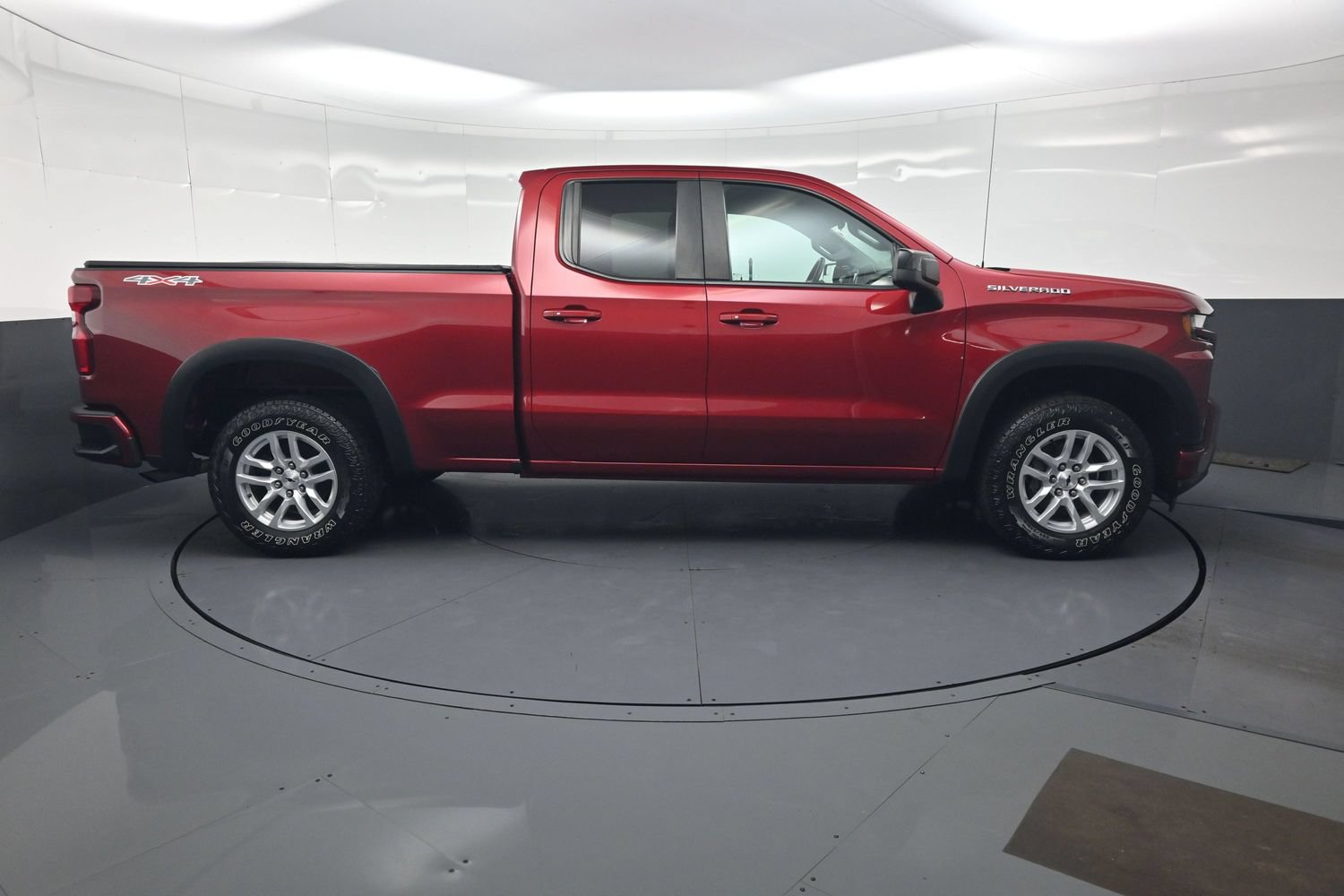 Used 2019 Chevrolet Silverado 1500 RST w/ All-Star Edition AWD/4WD image 2
