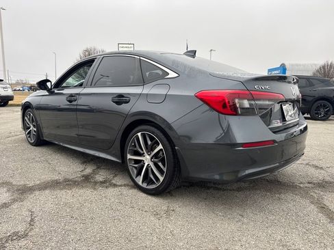 Used 2024 Honda Civic Touring image 4
