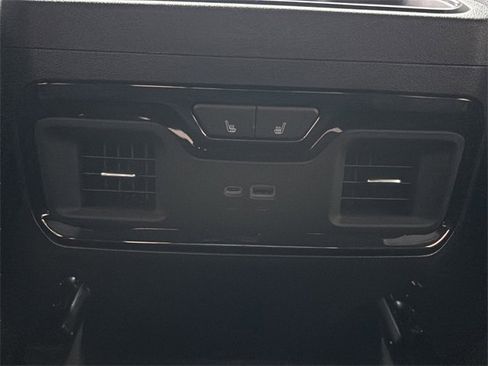 Used 2025 Chevrolet Silverado 1500 ZR2 w/ Technology Package image 42