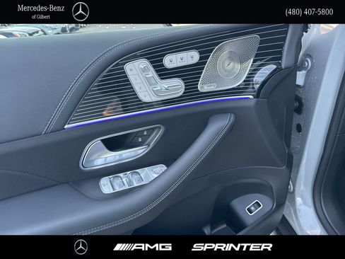 New 2026 Mercedes-Benz GLS 580 4MATIC image 13