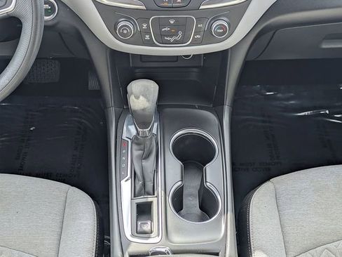 Used 2023 Chevrolet Equinox LT FWD image 19