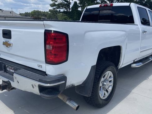 Used 2016 Chevrolet Silverado 3500 LTZ w/ Duramax Plus Package AWD/4WD image 5