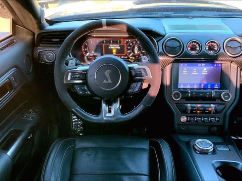 Used 2022 Ford Mustang Shelby GT500 w/ Carbon Fiber Track Pack image 5