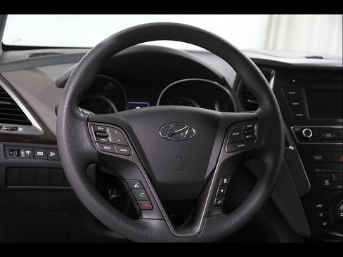 Used 2018 Hyundai Santa Fe Sport AWD/4WD image 7