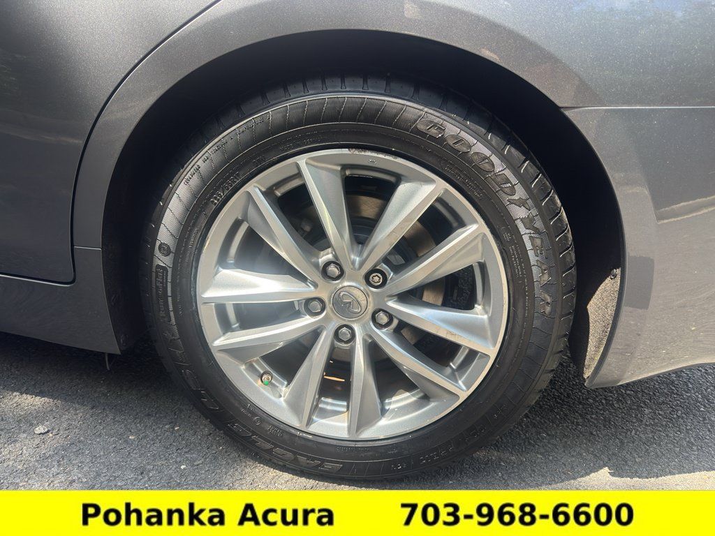 Used 2017 INFINITI Q50 2.0t w/ Moonroof Package AWD/4WD image 33
