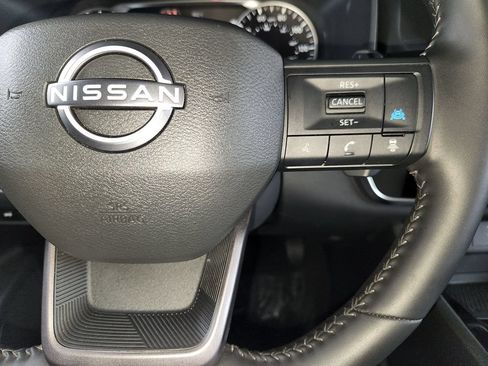 Used 2026 Nissan Rogue SV FWD image 25